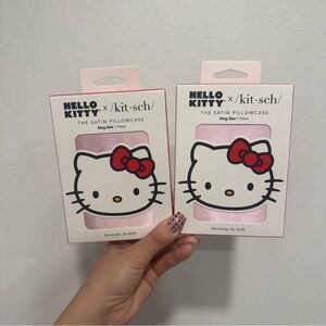 Kitsch x Hello Kitty Satin Pillowcase in Pink Hello Kitty Face - King (2)